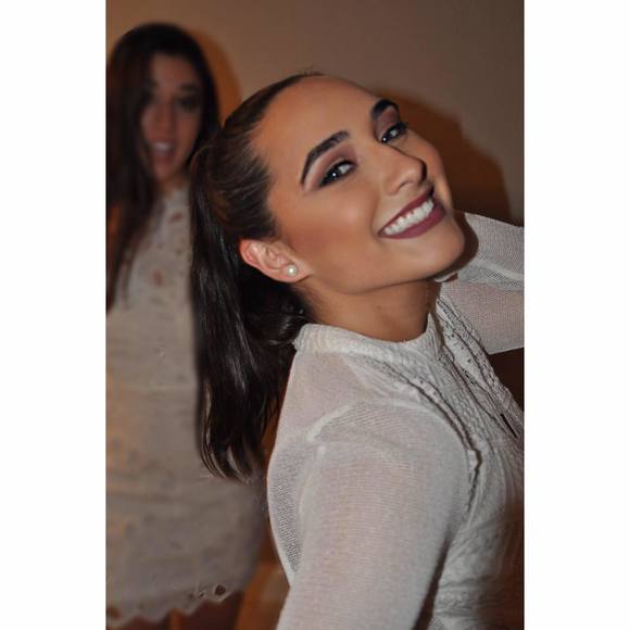 Meet your Posher, Caro - Picture 1 of 1